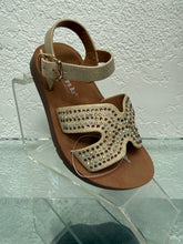 Cargar imagen en el visor de la galería, SANDALS FOR GIRS
