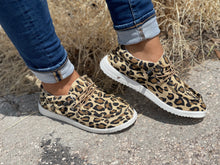 Load image into Gallery viewer, Hey Dudes
